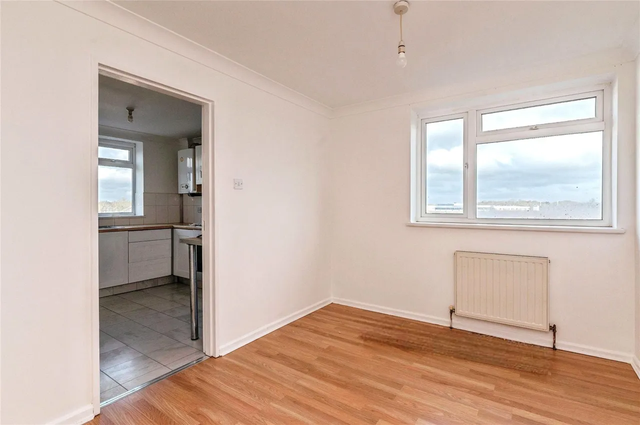 Timberlog Lane, Basildon, Essex, SS14, photo 7
