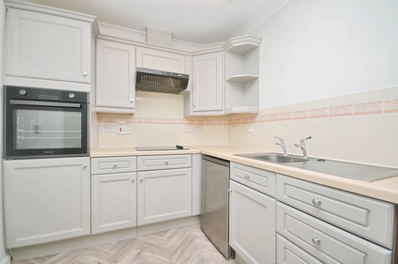112 Godfreys Mews, Chelmsford, Essex, CM2 0XE, photo 3