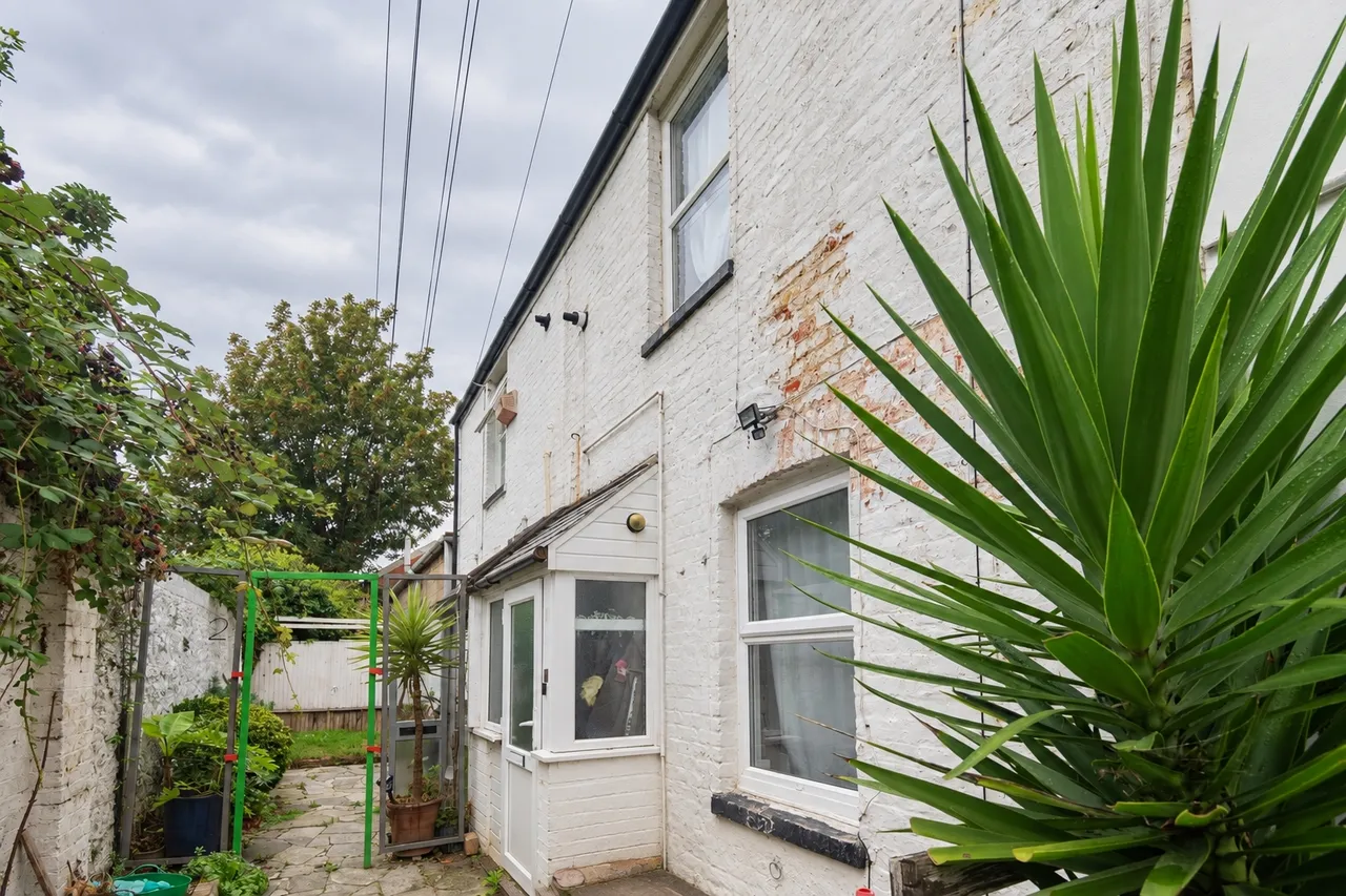 2 bed house for sale, Thanet Road, Margate, CT9