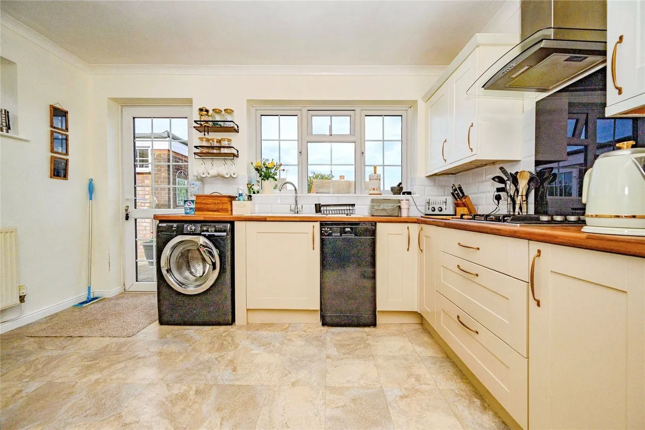 Buckwood Avenue, Dunstable, LU5, photo 5