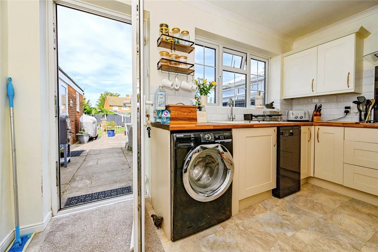 Buckwood Avenue, Dunstable, LU5, photo 6