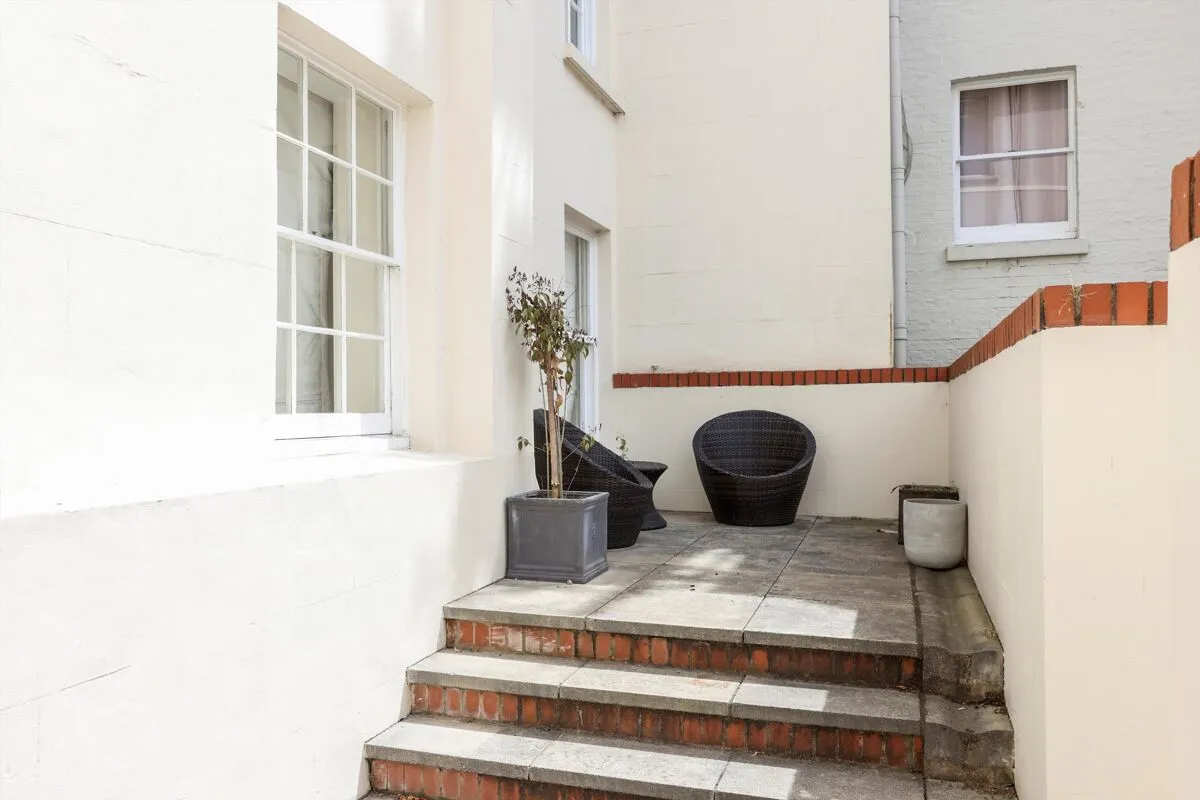 Suffolk Square, Cheltenham, GL50, photo 13
