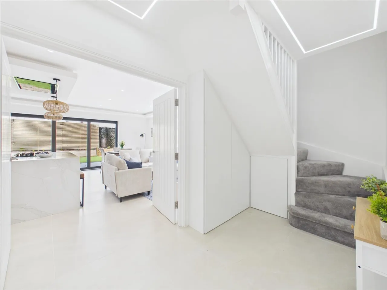 Sidmouth Drive, Ruislip, HA4 0DA, photo 8