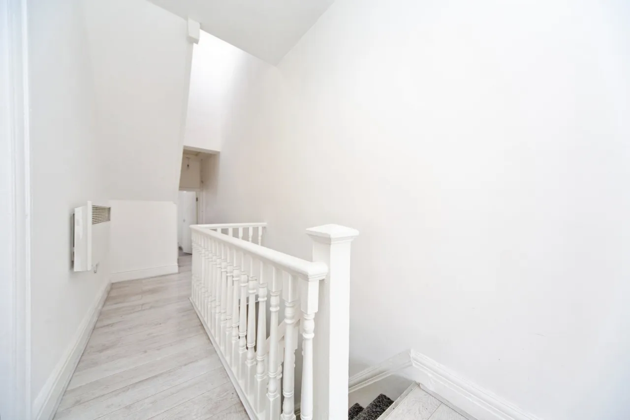 Walton Village, Walton, L4, photo 3