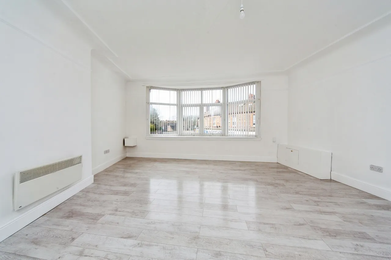 Walton Village, Walton, L4, photo 5