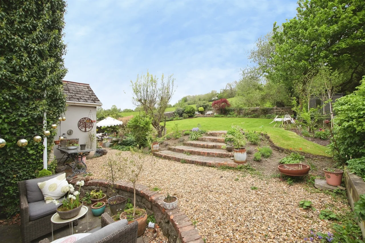 School Road, Pontyclun, CF72, photo 8