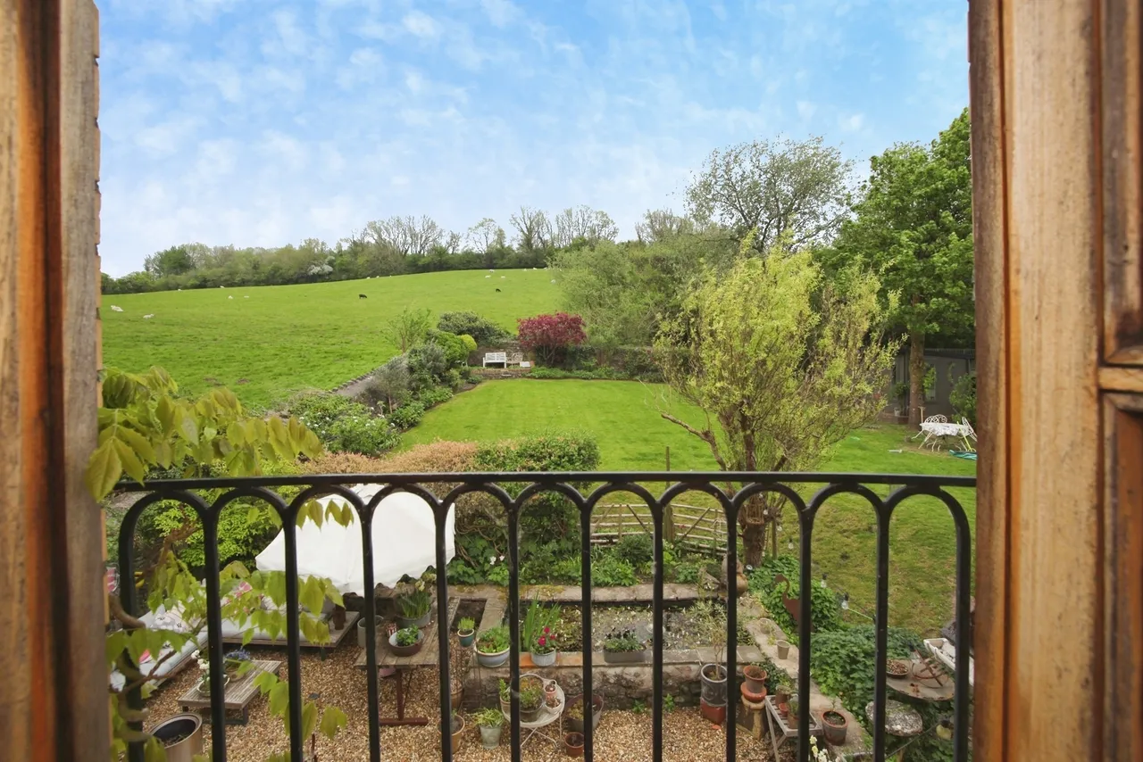 School Road, Pontyclun, CF72, photo 12