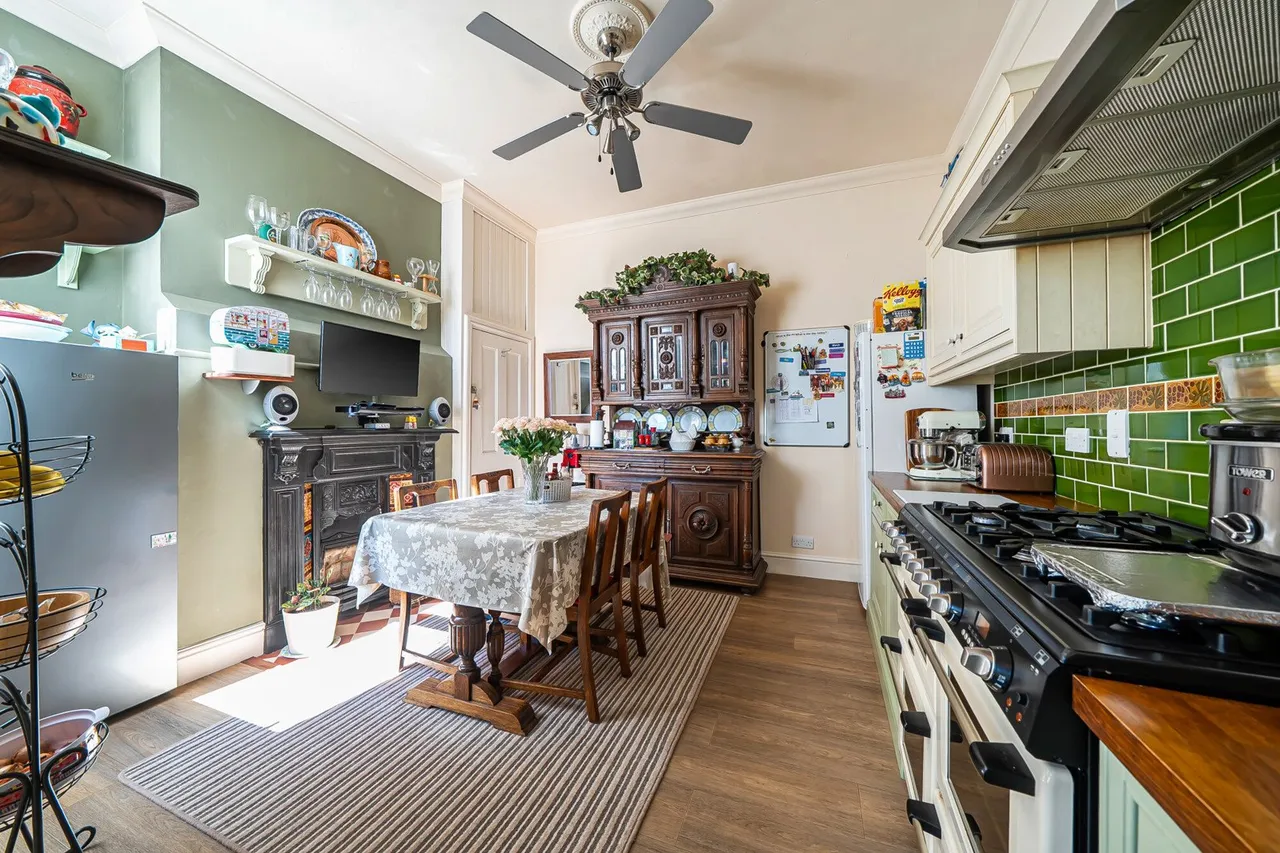 Southwood Road, SE9, photo 20