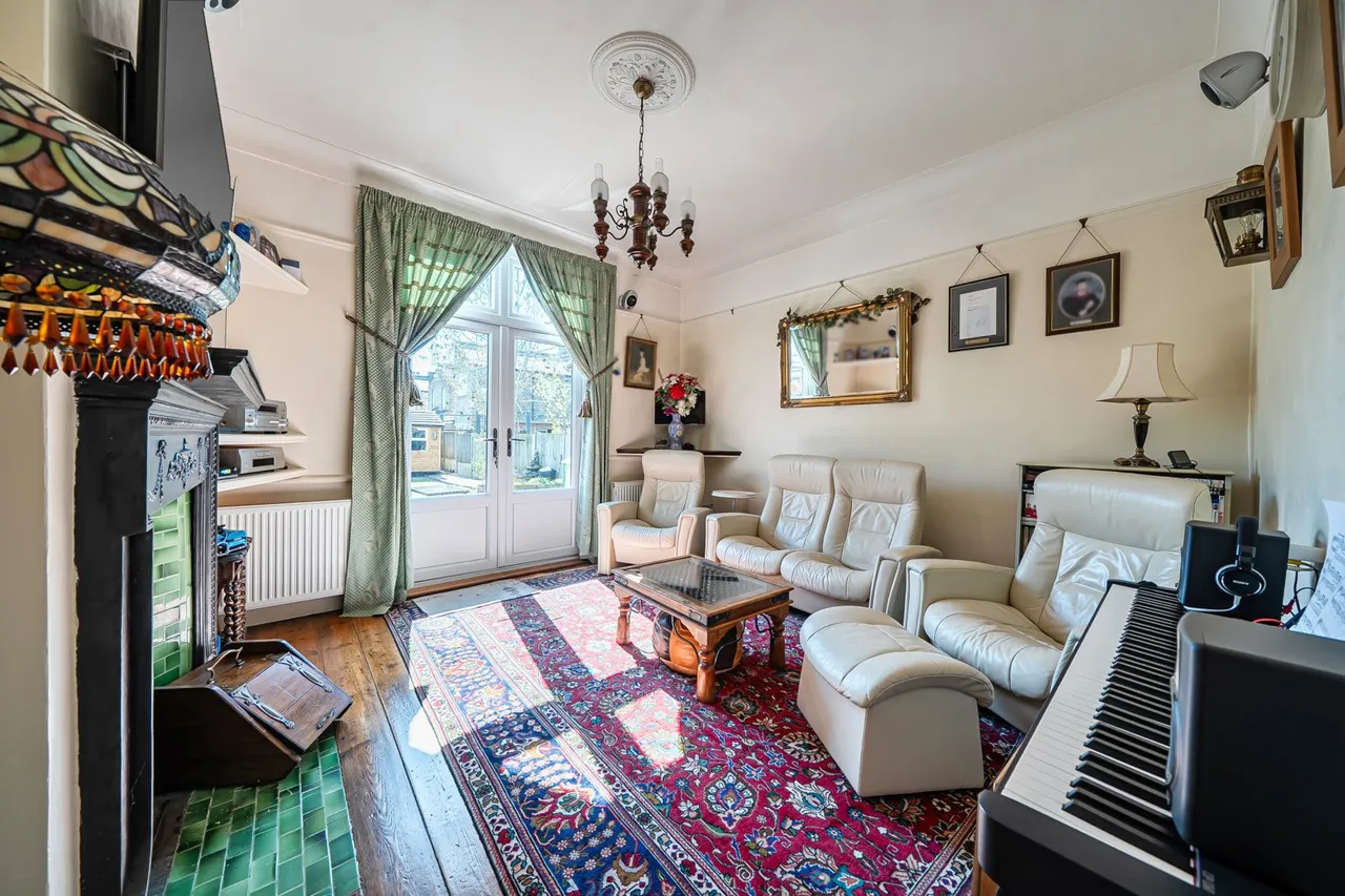 Southwood Road, SE9, photo 5