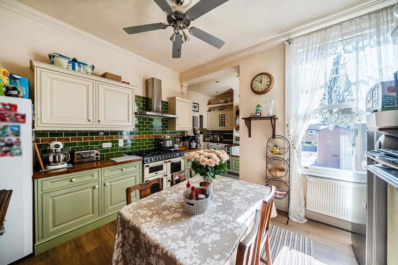 Southwood Road, SE9, photo 6