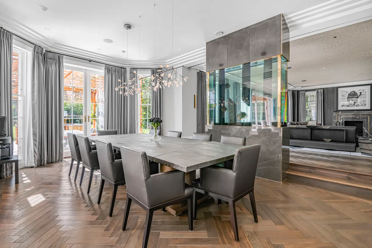 Abbots Drive, Virginia Water, GU25, photo 6