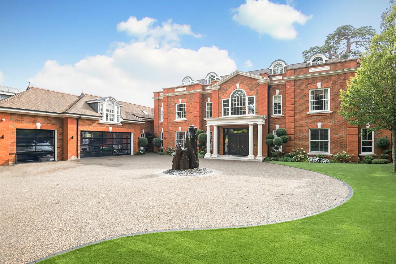 8 bed house for sale, Abbots Drive, Virginia Water, GU25