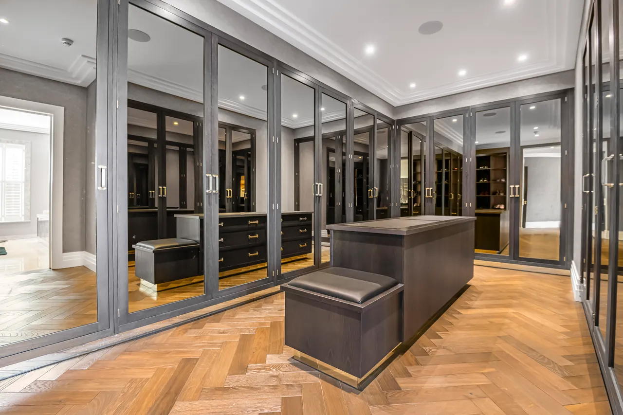 Abbots Drive, Virginia Water, GU25, photo 11
