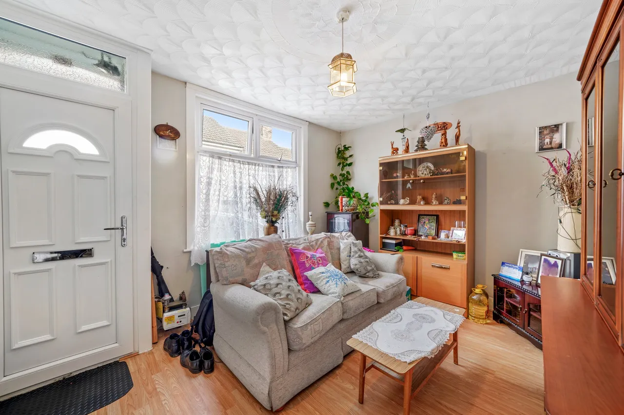 Waghorn Street, Chatham, Kent, ME4 5LT, photo 7