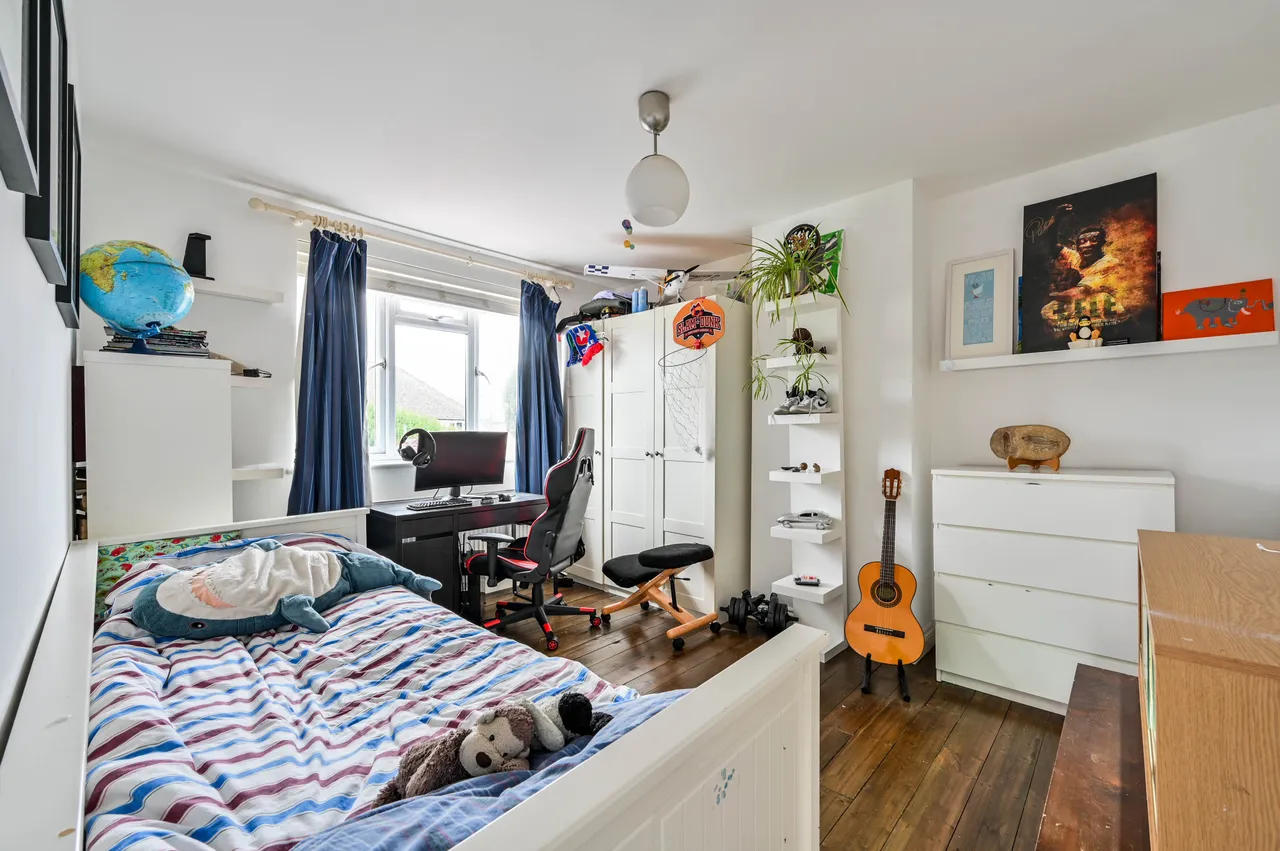 102 Byron Avenue, New Malden, photo 10