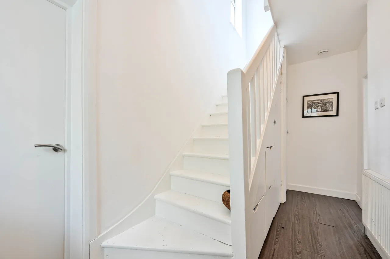 102 Byron Avenue, New Malden, photo 6