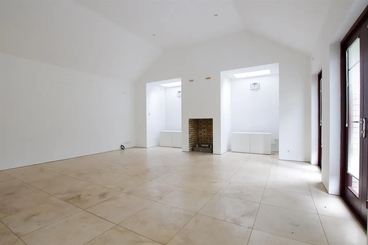 St. Margarets Road, Altrincham, WA14, photo 5