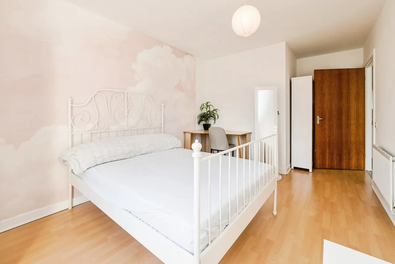 Davey Gardens, Barking, IG11, photo 12