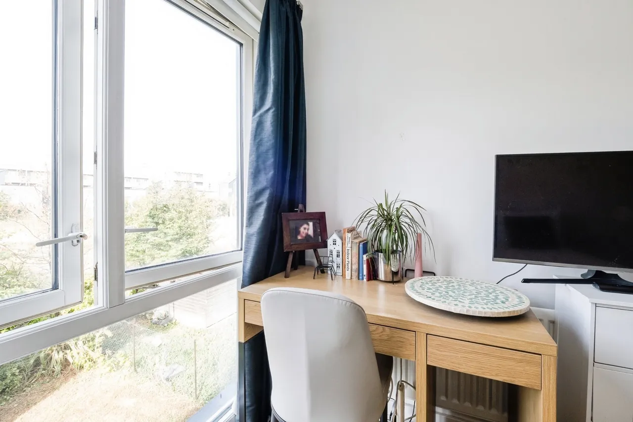 Davey Gardens, Barking, IG11, photo 19
