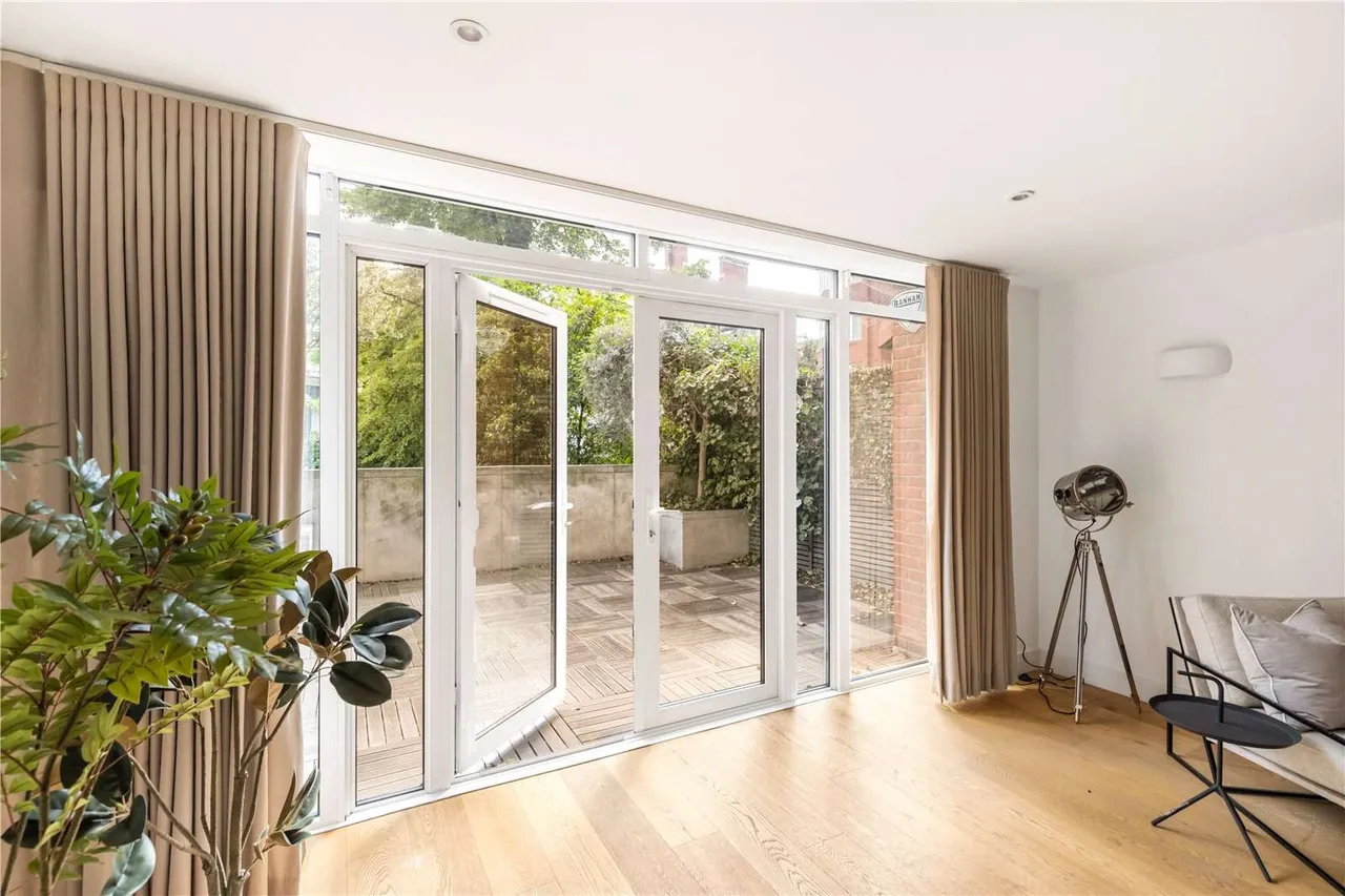 Broadwalk House, Hyde Park Gate, London, SW7 5EB, photo 2