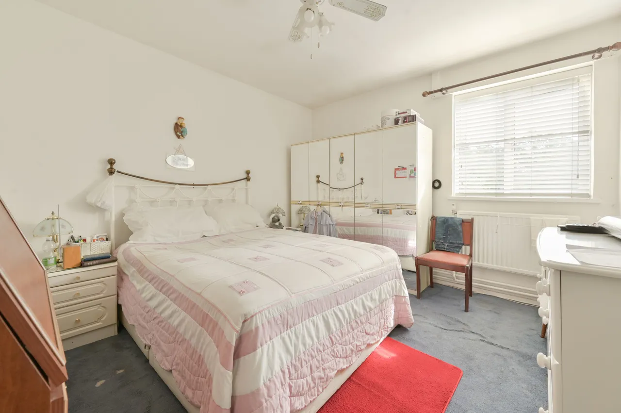 165 Glamorgan Court, Copley Close, London, photo 8