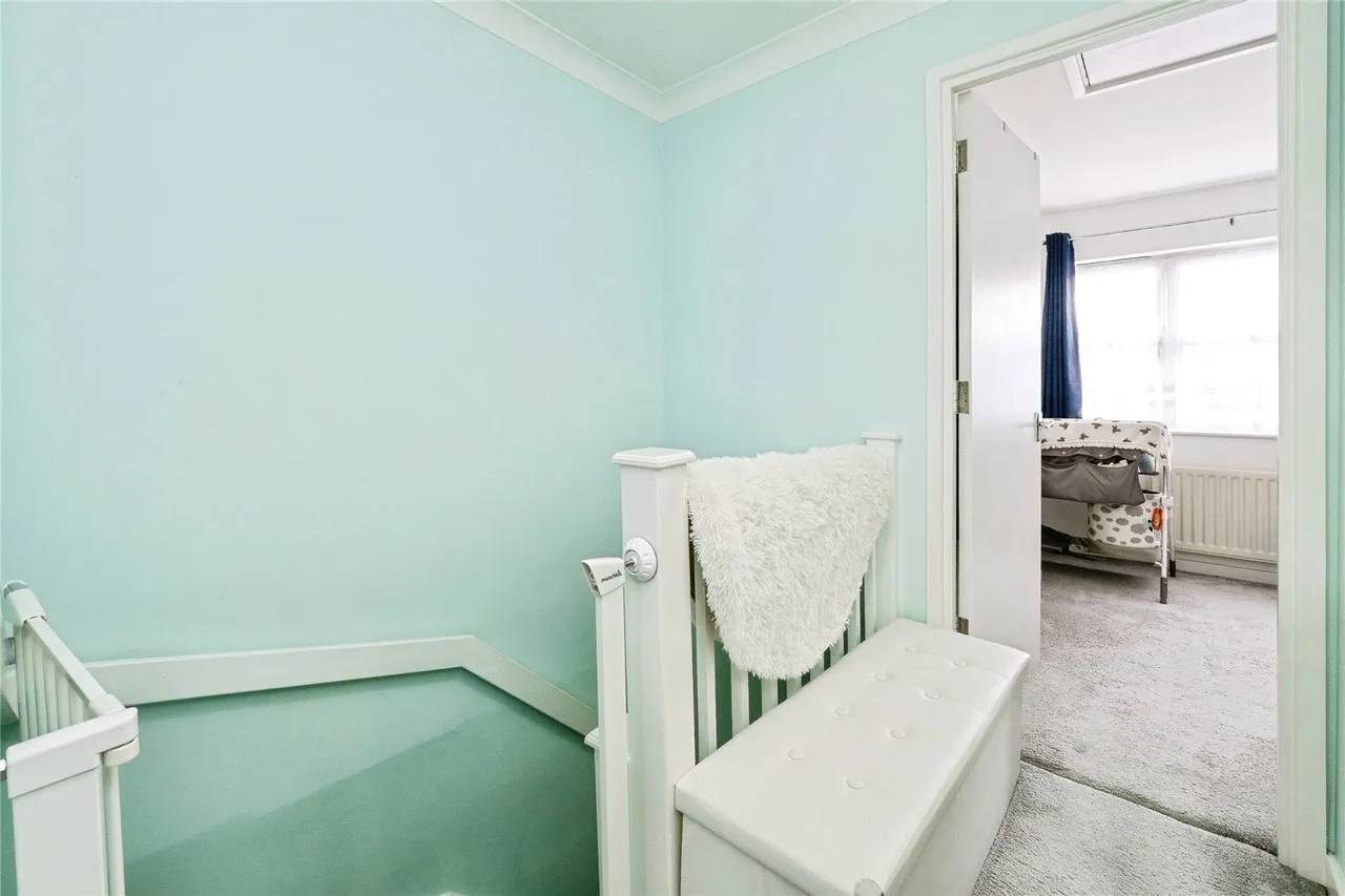 Southwell Close, Chafford Hundred, Grays, Essex, RM16, photo 12