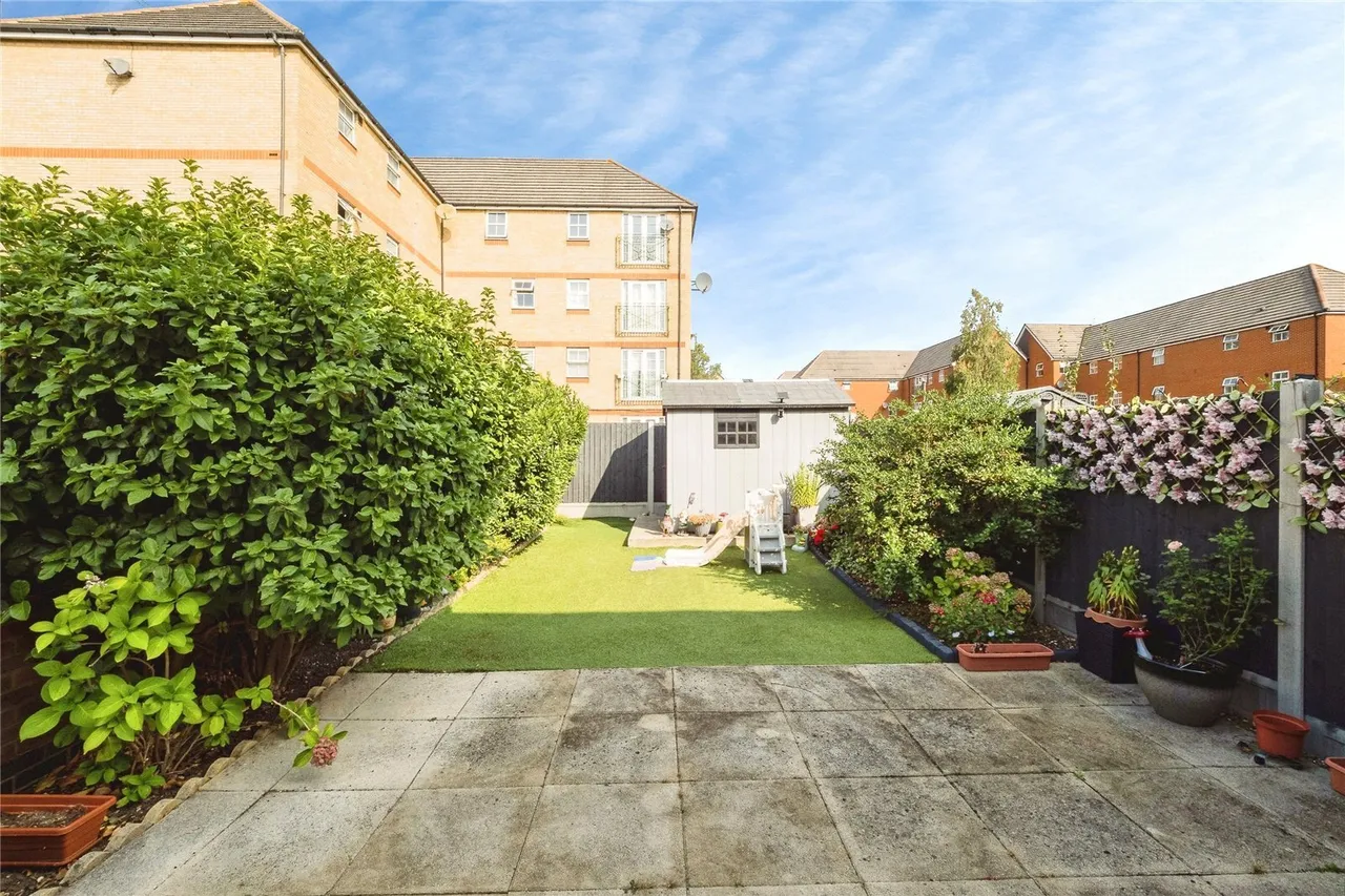 Southwell Close, Chafford Hundred, Grays, Essex, RM16, photo 14