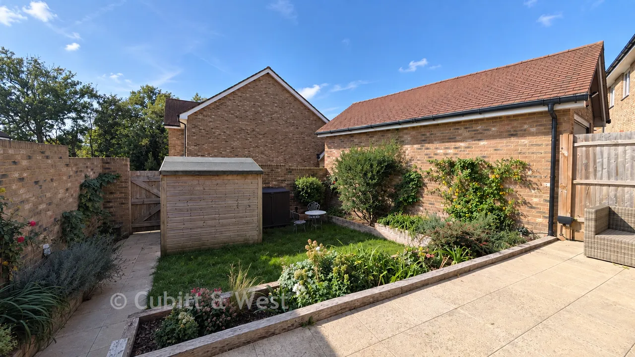 Barnfield, Billingshurst, RH14, photo 12