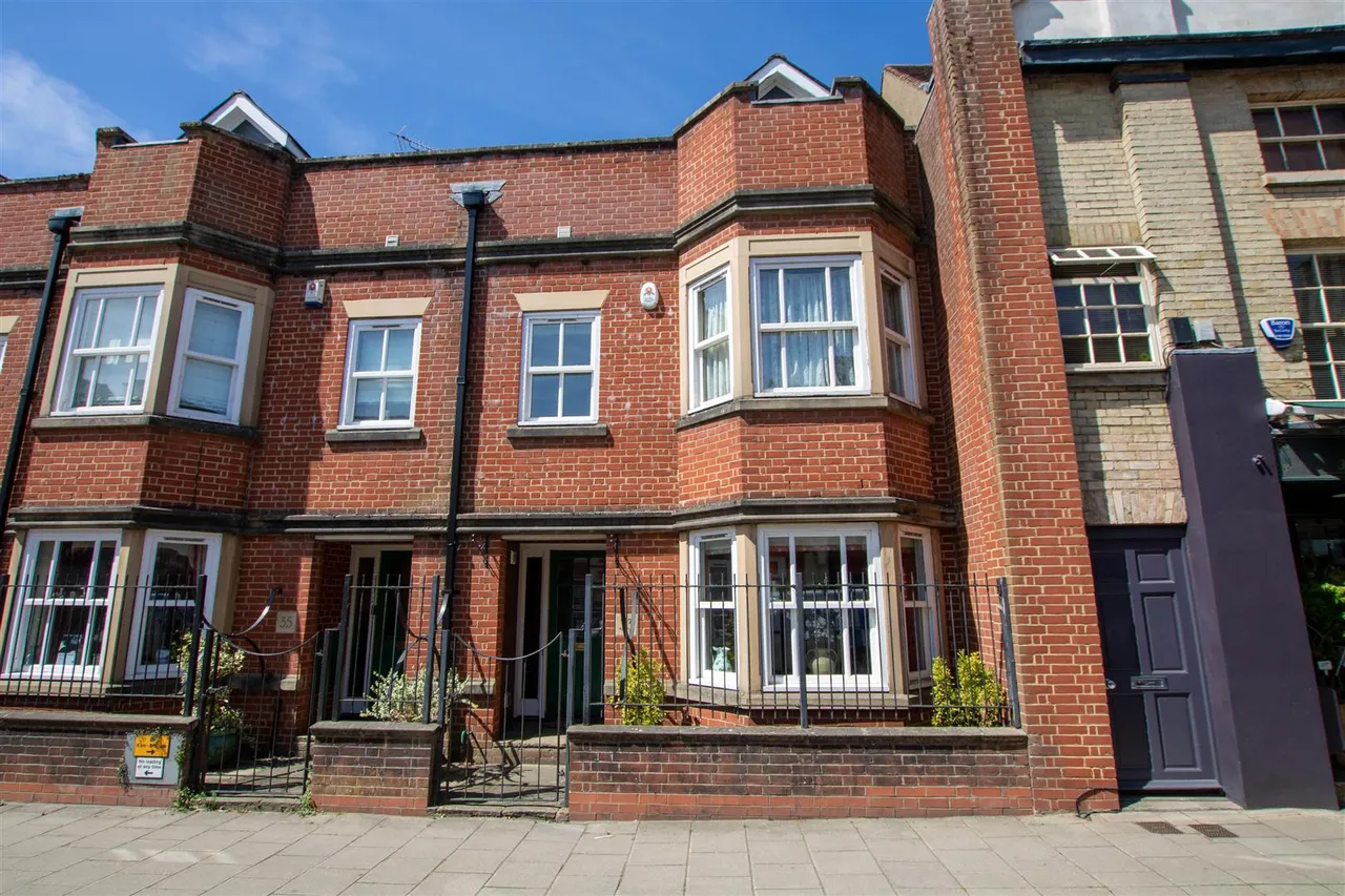 High Street, Saffron Walden, CB10, photo 9