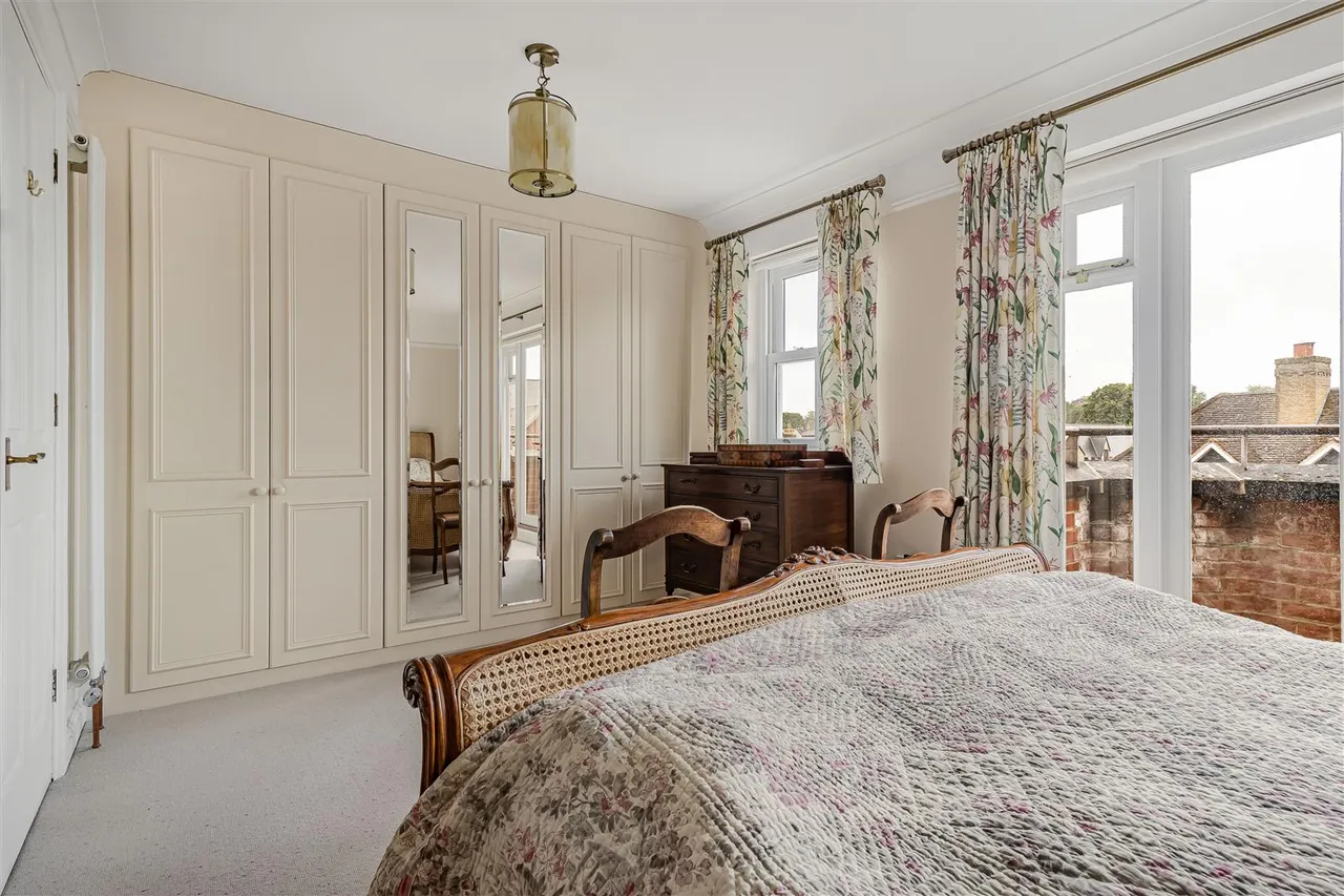 High Street, Saffron Walden, CB10, photo 18