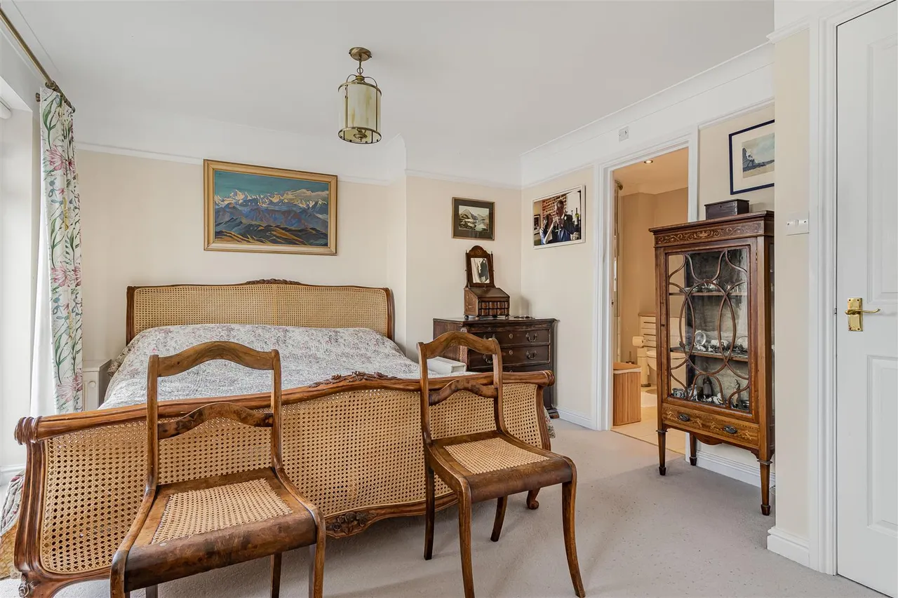 High Street, Saffron Walden, CB10, photo 17