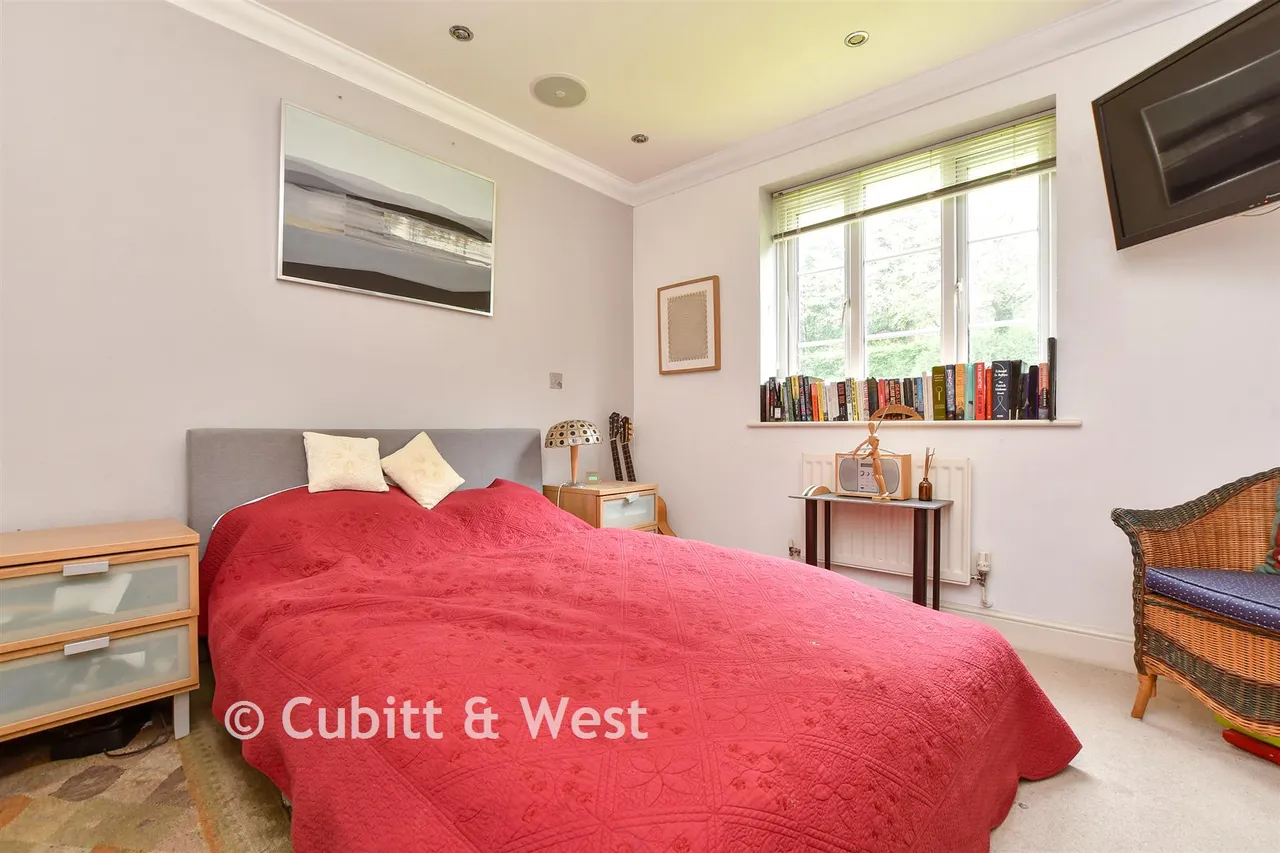 Gatton Park Road, Redhill, RH1, photo 7