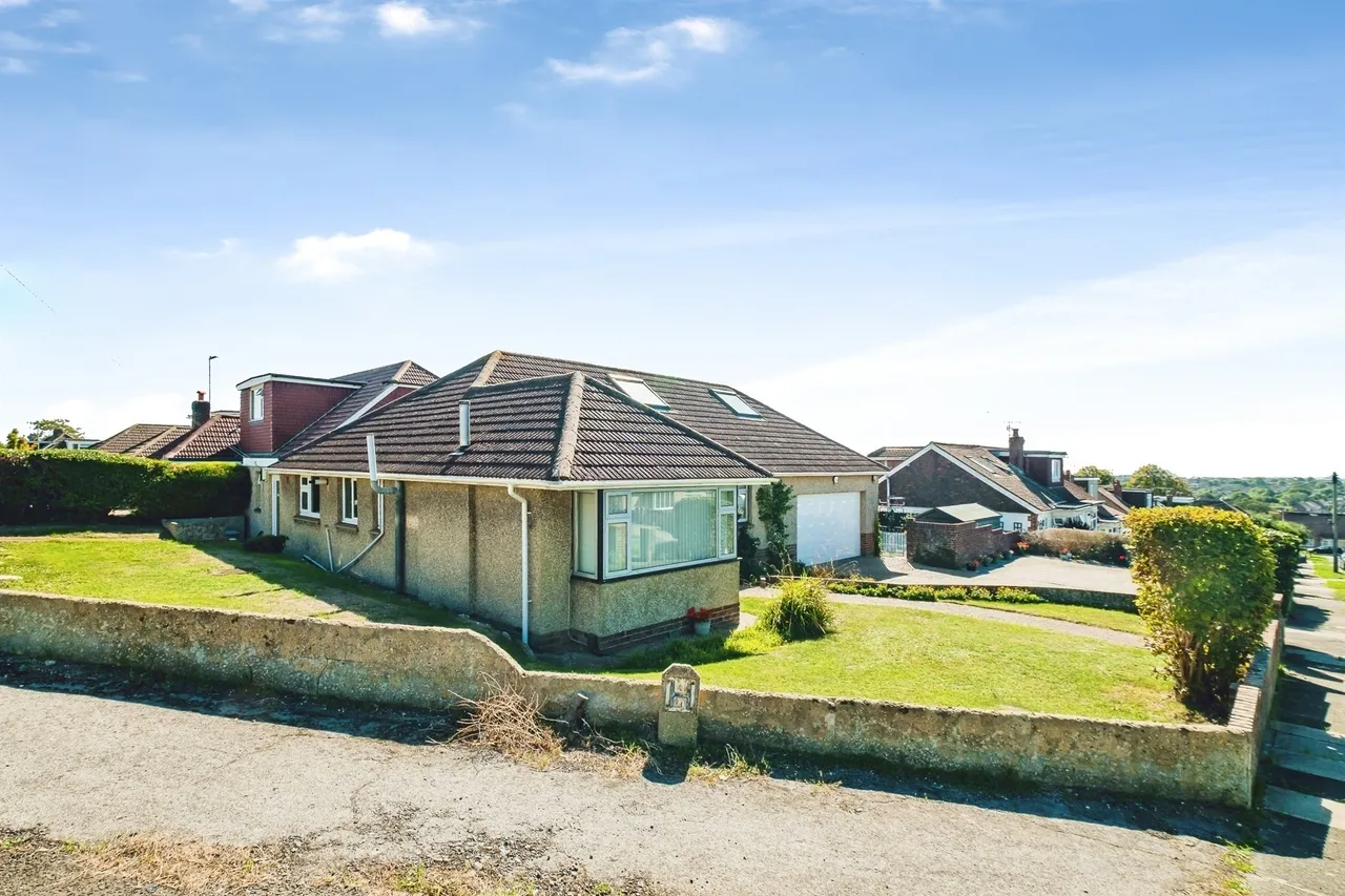 Lewis Road, Lancing, BN15, photo 2