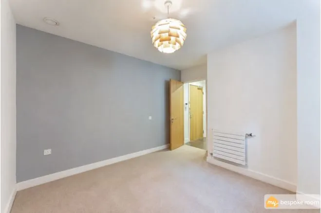 Barking Road, London, E16, photo 6