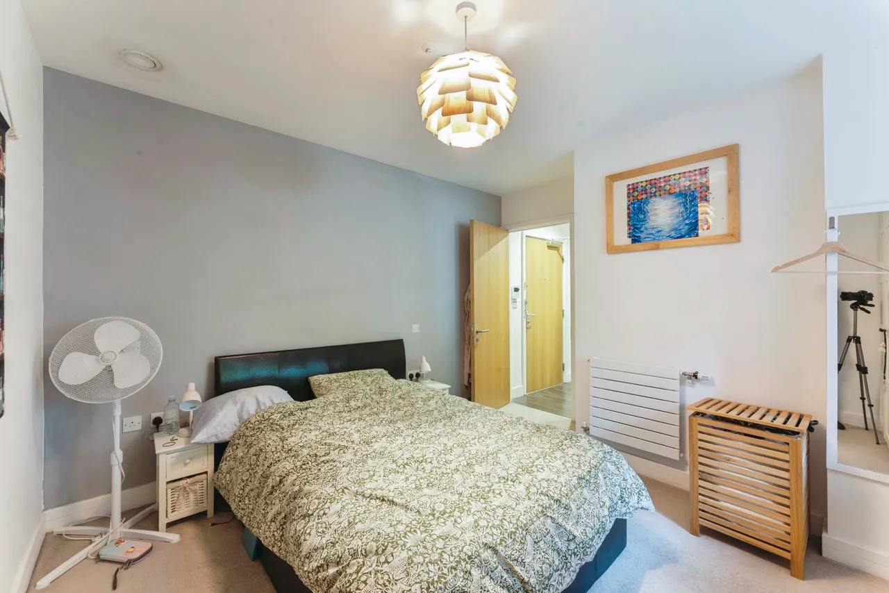 Barking Road, London, E16, photo 23