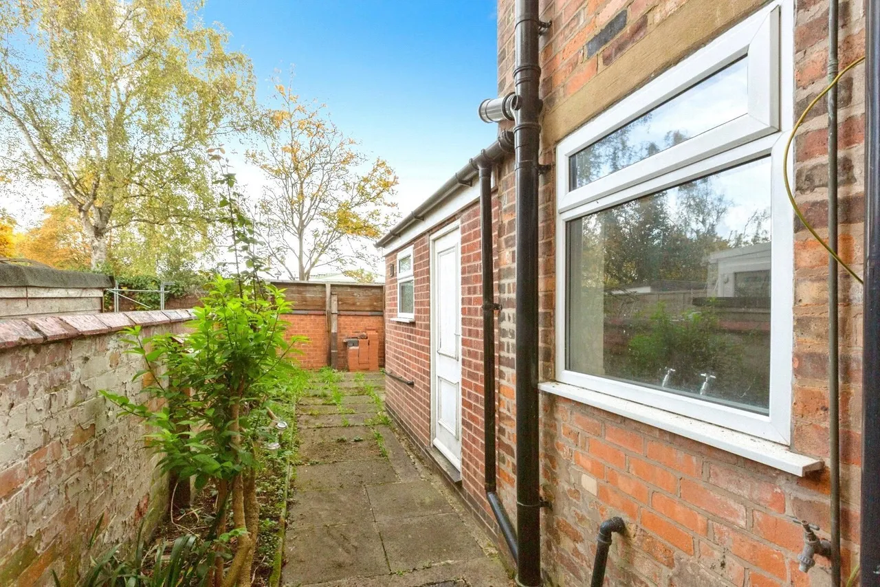 Hawkesbury Road, Leicester, LE2, photo 17