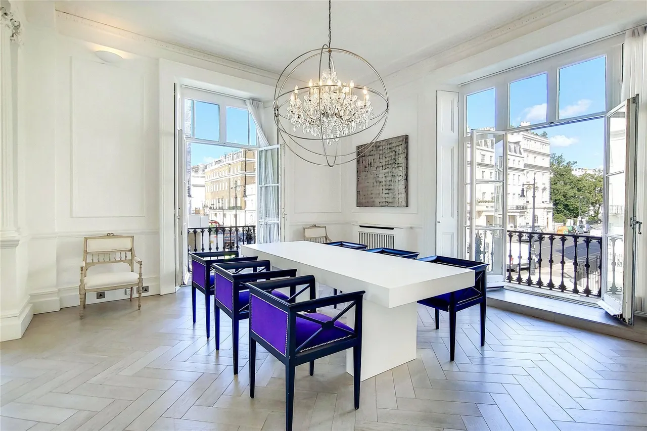 2 bed flat to rent — Eaton Place, Belgravia, SW1X