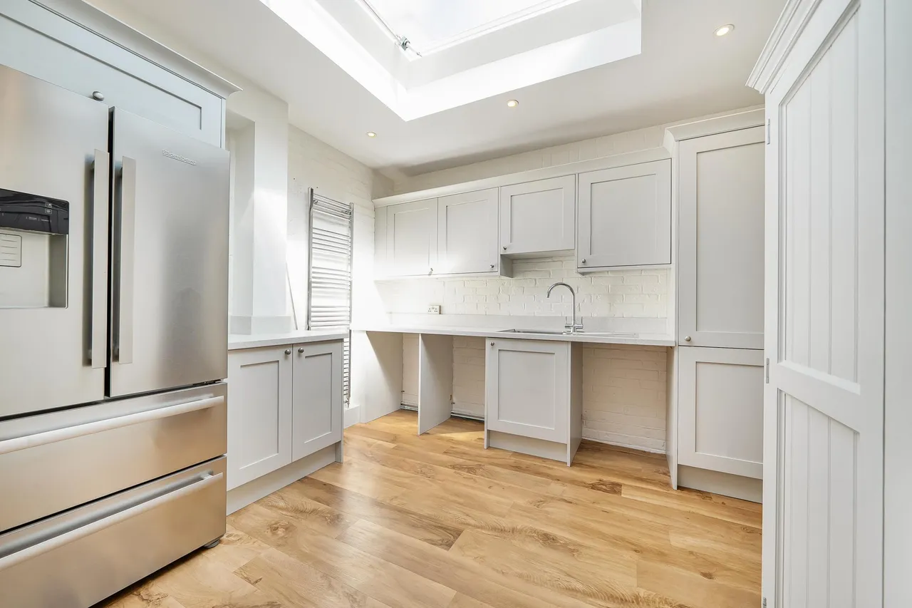 Cowfold Road, Bolney, RH17, photo 12