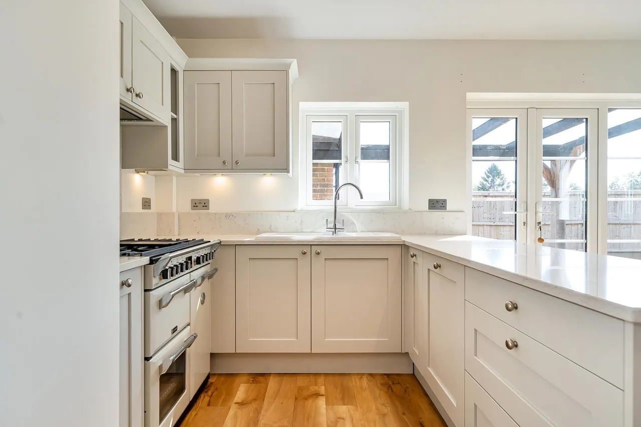 Cowfold Road, Bolney, RH17, photo 9