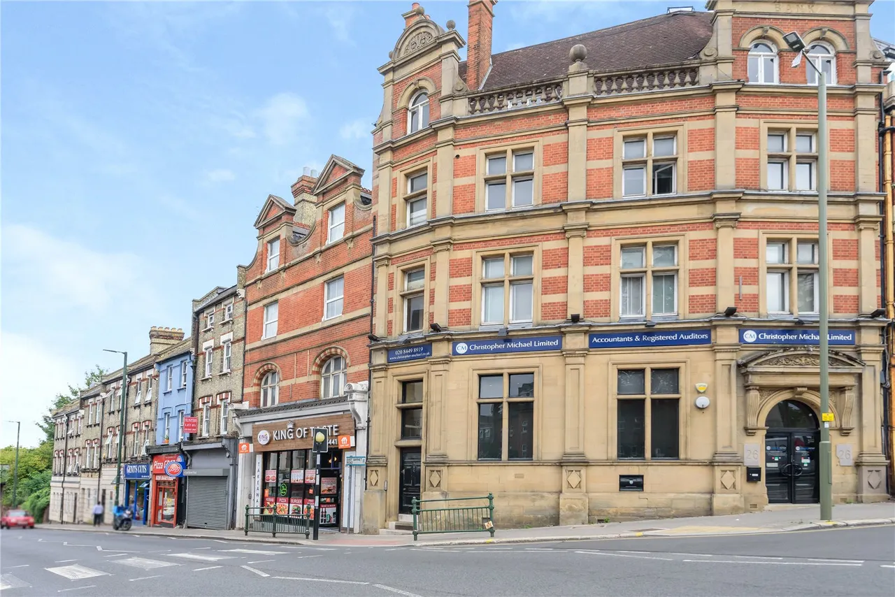 Station Road, New Barnet, Barnet, EN5 1QW, photo 16