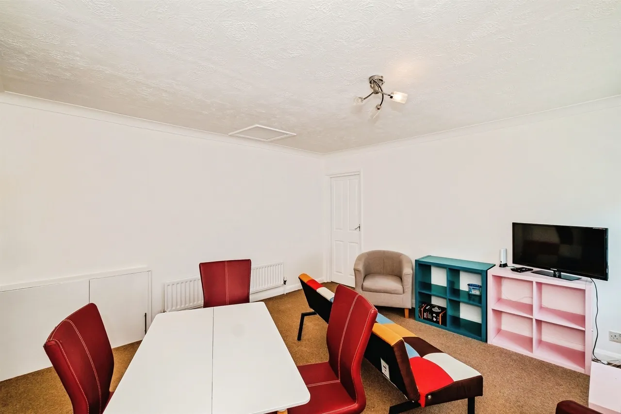 Selden Lane, Worthing, BN11, photo 3