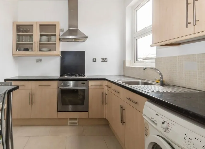 Lower Boston Road, Hanwell, W7, photo 2