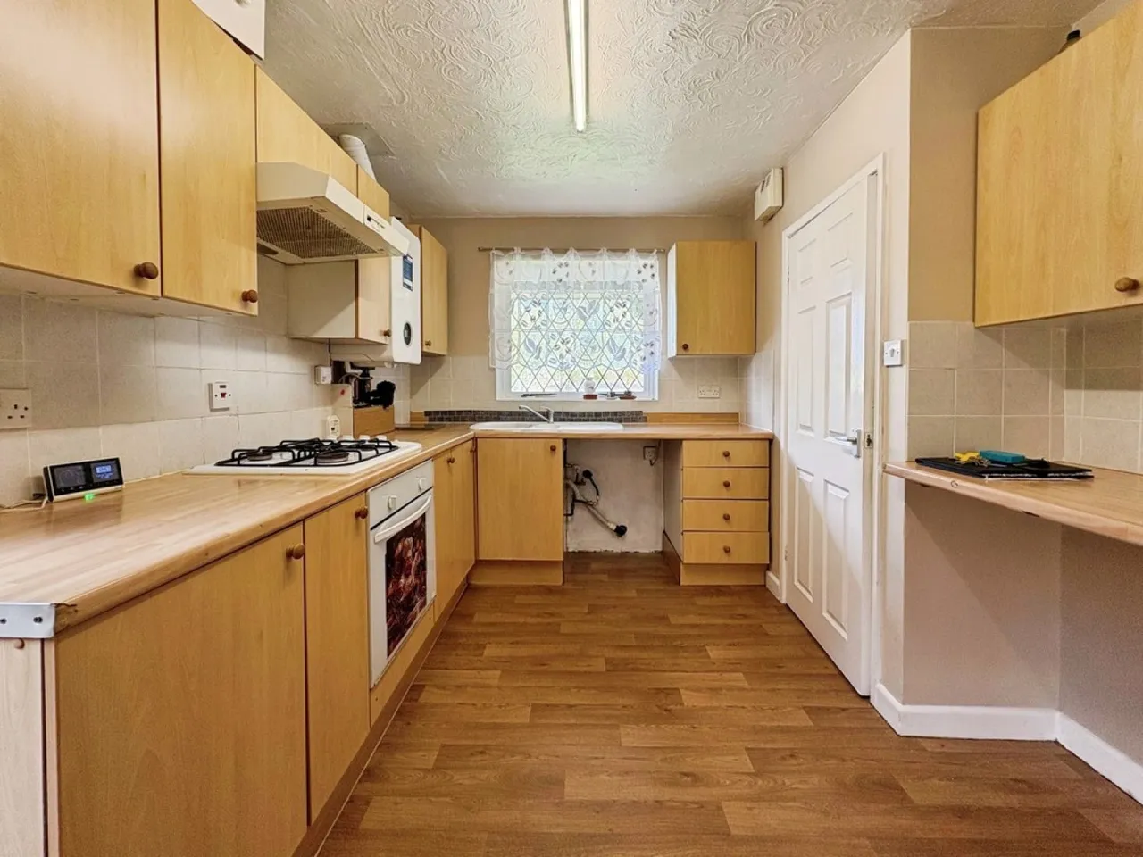 Old Barn Way, Yeovil, photo 5