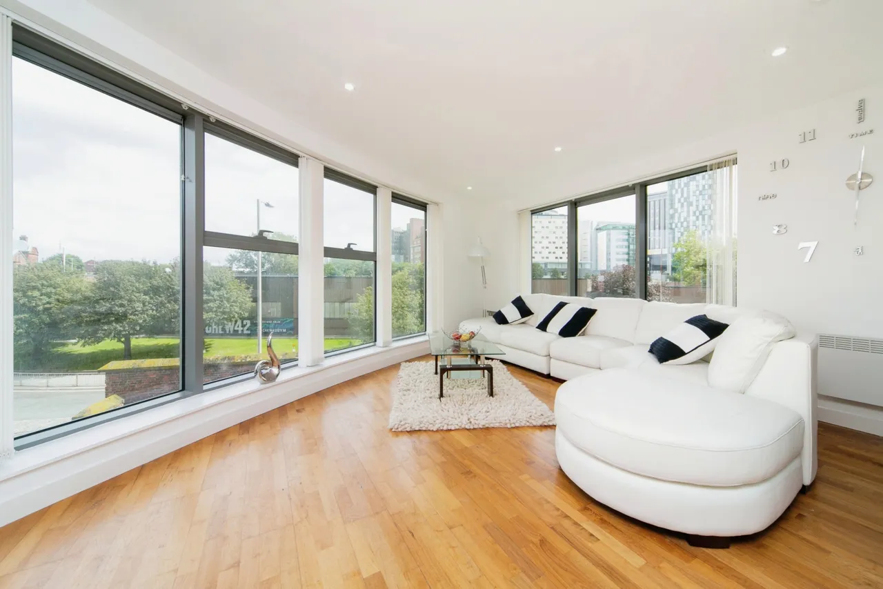 William Jessop Way, Liverpool, L3, photo 4