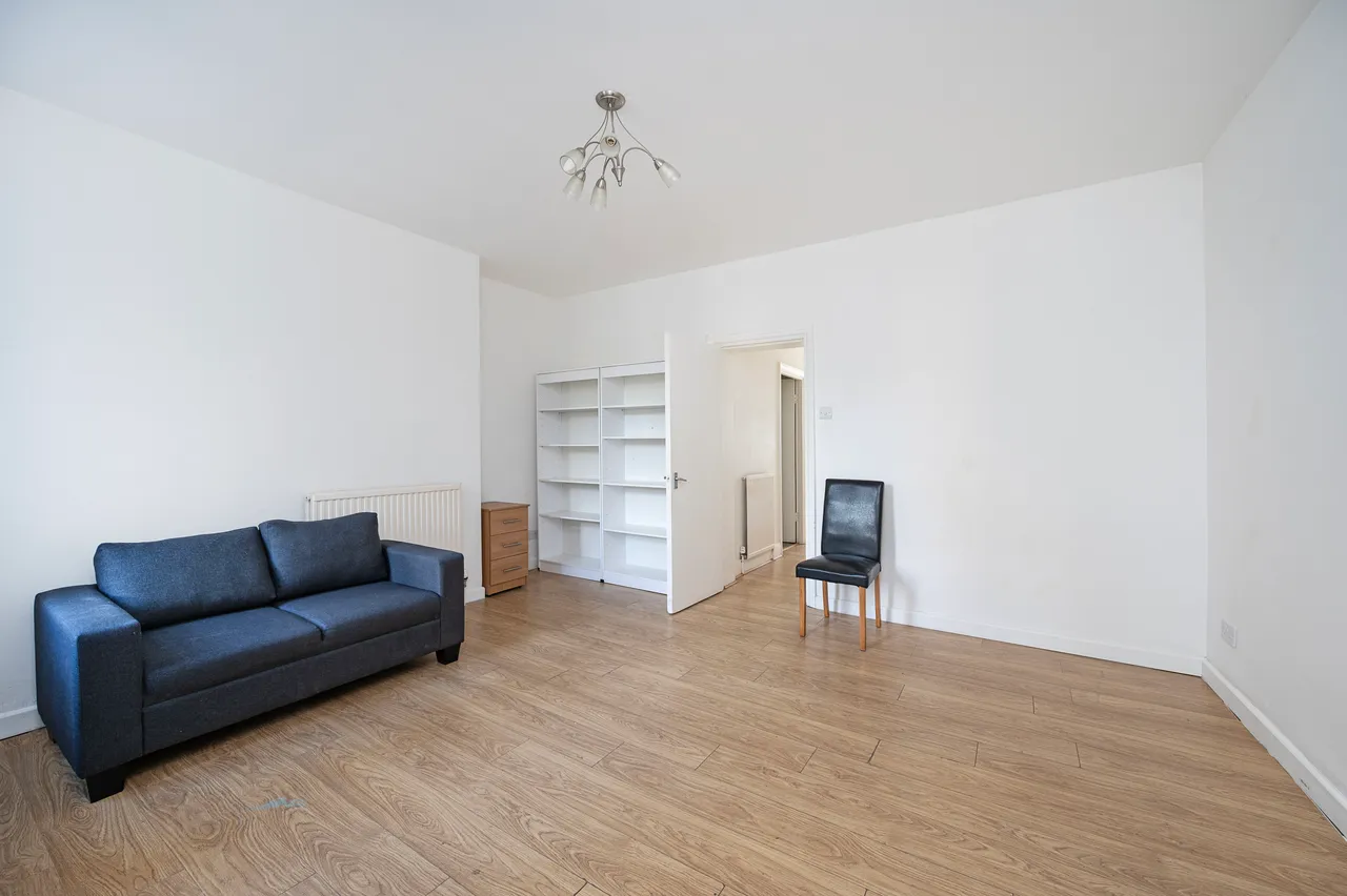 115a Cannon Street Road, London, photo 3