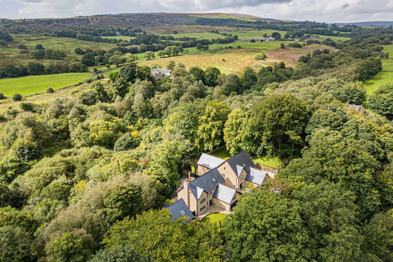 Ash Lodge, Longworth Lane, Egerton BL7 9QY, photo 3
