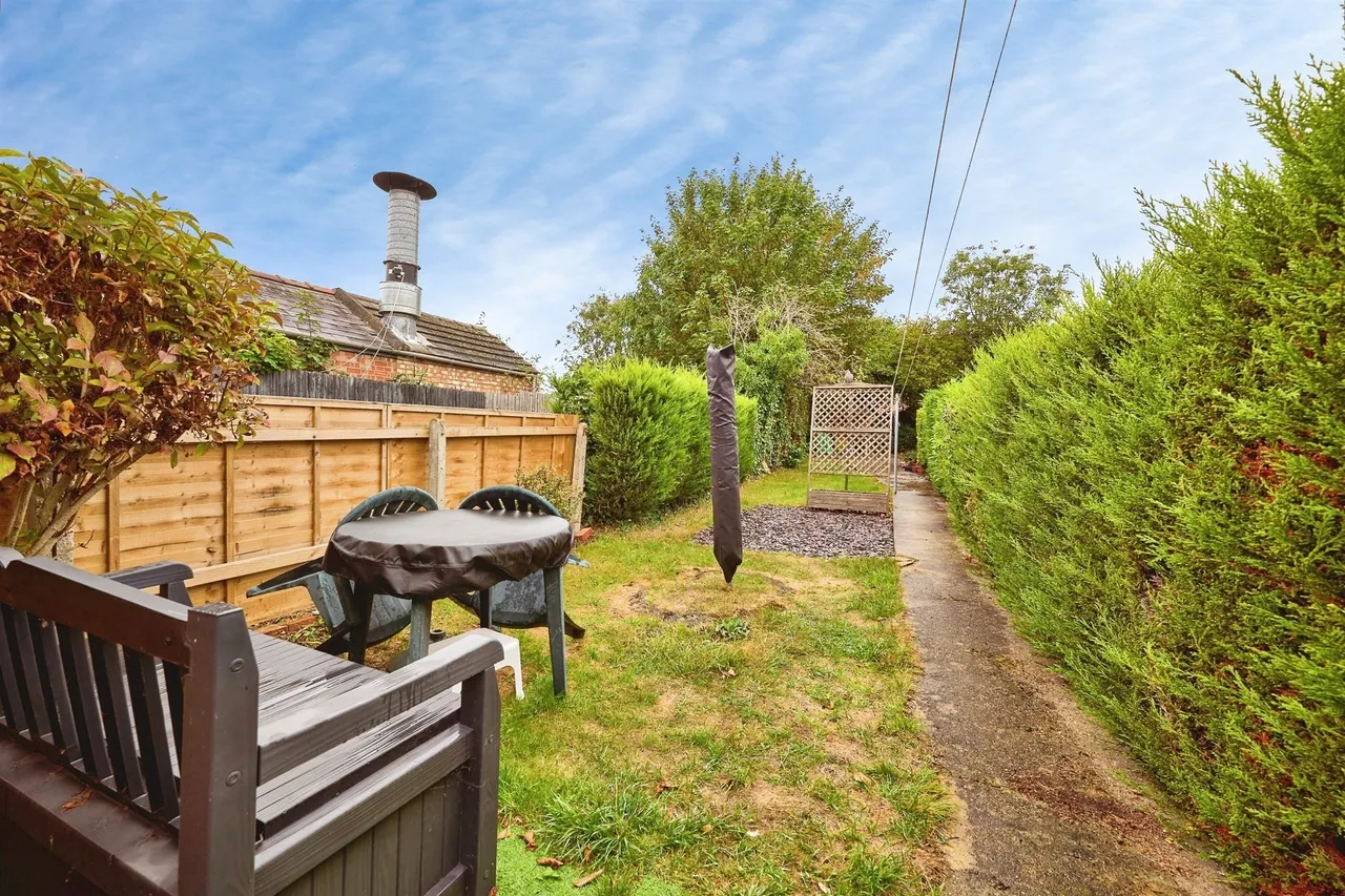 Churchfield Road, Peterborough, PE4, photo 3
