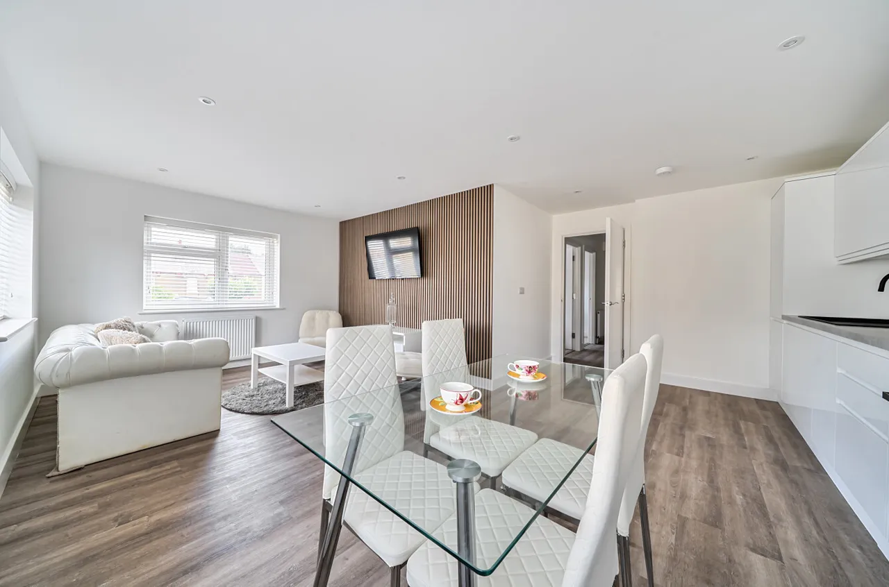 2 bed flat for sale — New Road, South Darenth, DA4