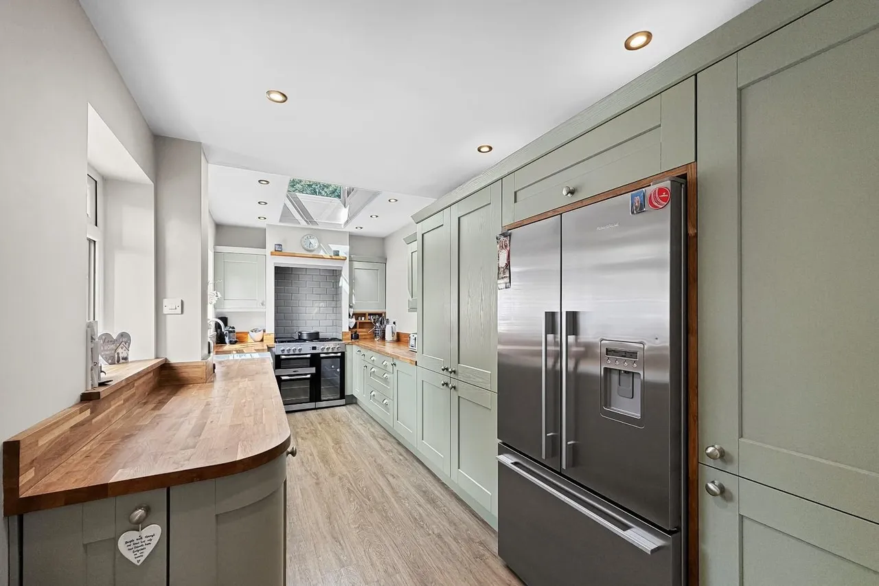 Lindsell Road, West Timperley, Altrincham WA14 5NX, photo 4