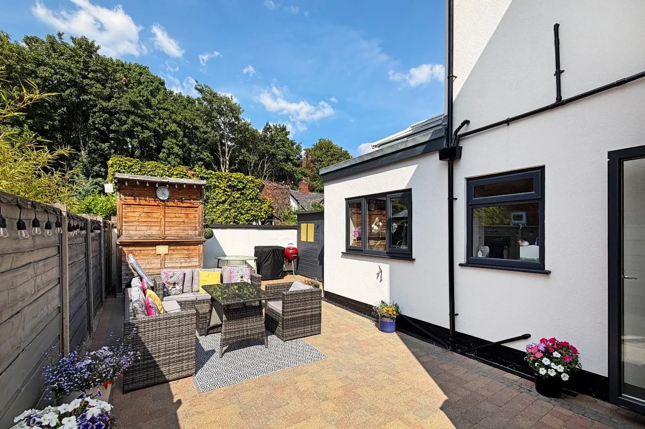 Lindsell Road, West Timperley, Altrincham WA14 5NX, photo 6